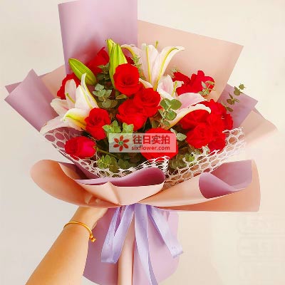 河源18朵红玫瑰百合，真情相守一生